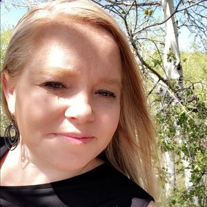 Meet your Posher, Collette